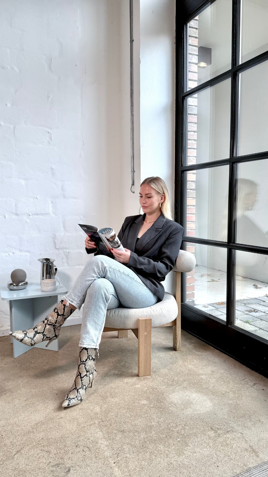 Laura, founder of Laura Socials